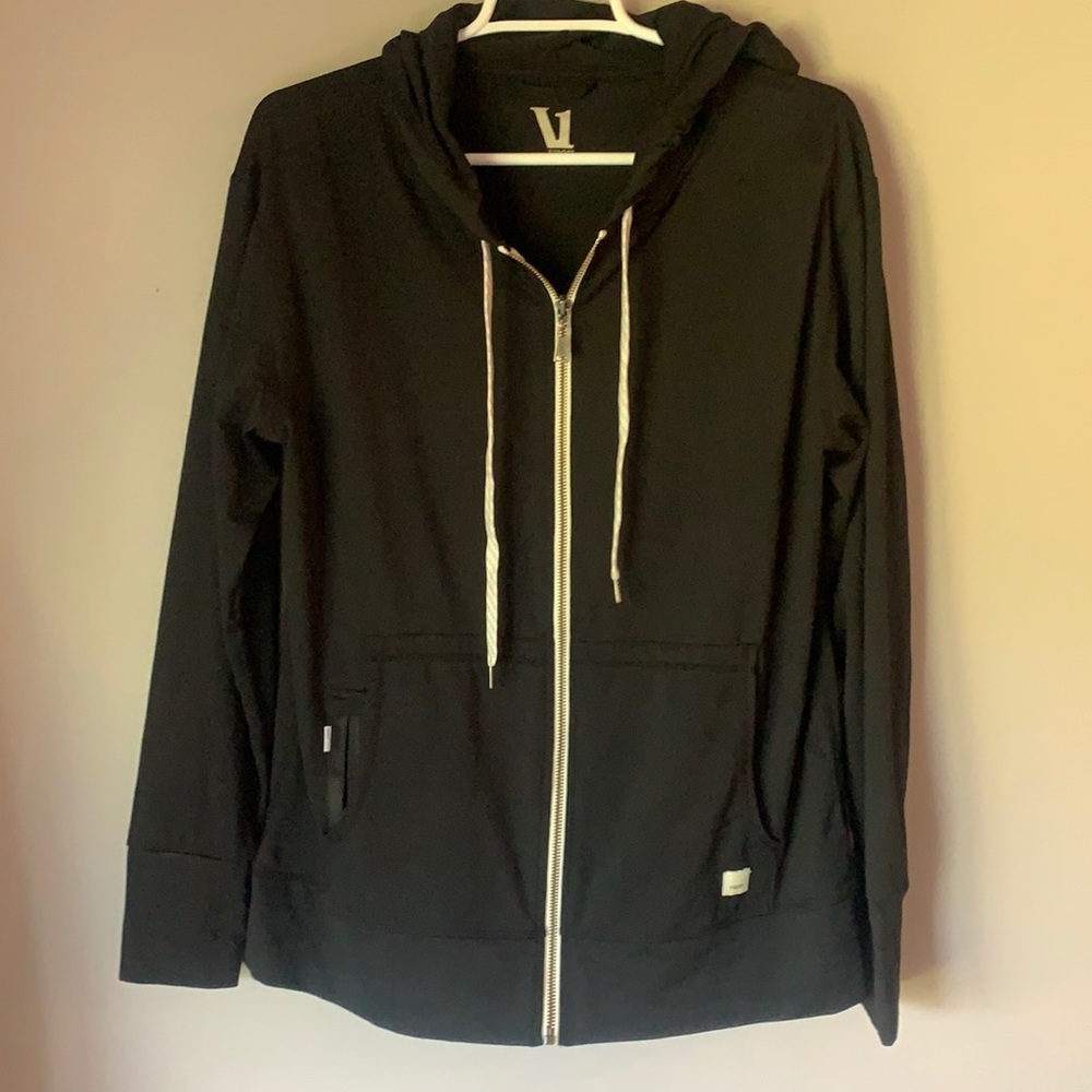 Vuori Women’s Black Zip Up Hoodie